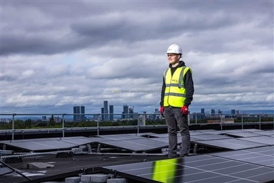 Nigeria prohibirá las importaciones de paneles solares para estimular la prod...