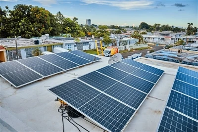 Los auges de fabricación solar de la India hacia 120GW, pero la dependencia d...